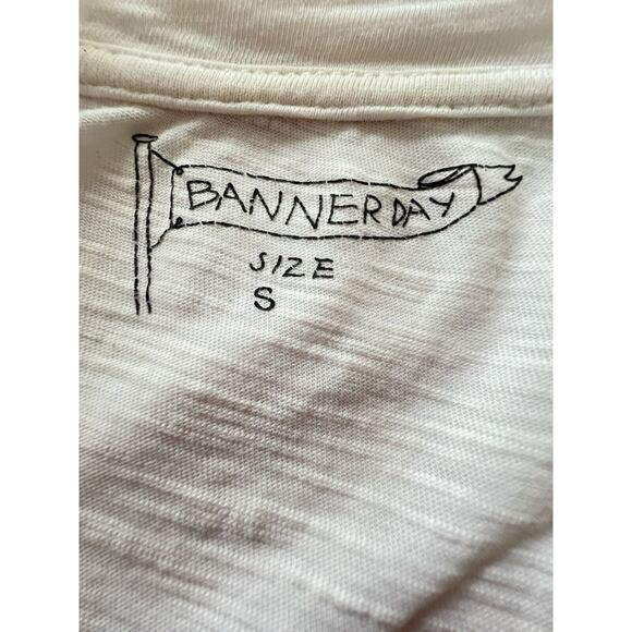 Have A BANNER DAY Sz M Off White Mountain Sun Embroidered 100% Cotton Top Tee - Picture 5 of 6
